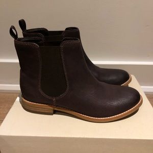 CLARKS BOOTIES Brand New In Box Burgundy 
UK 4.5 - US 7 - EU 37.5